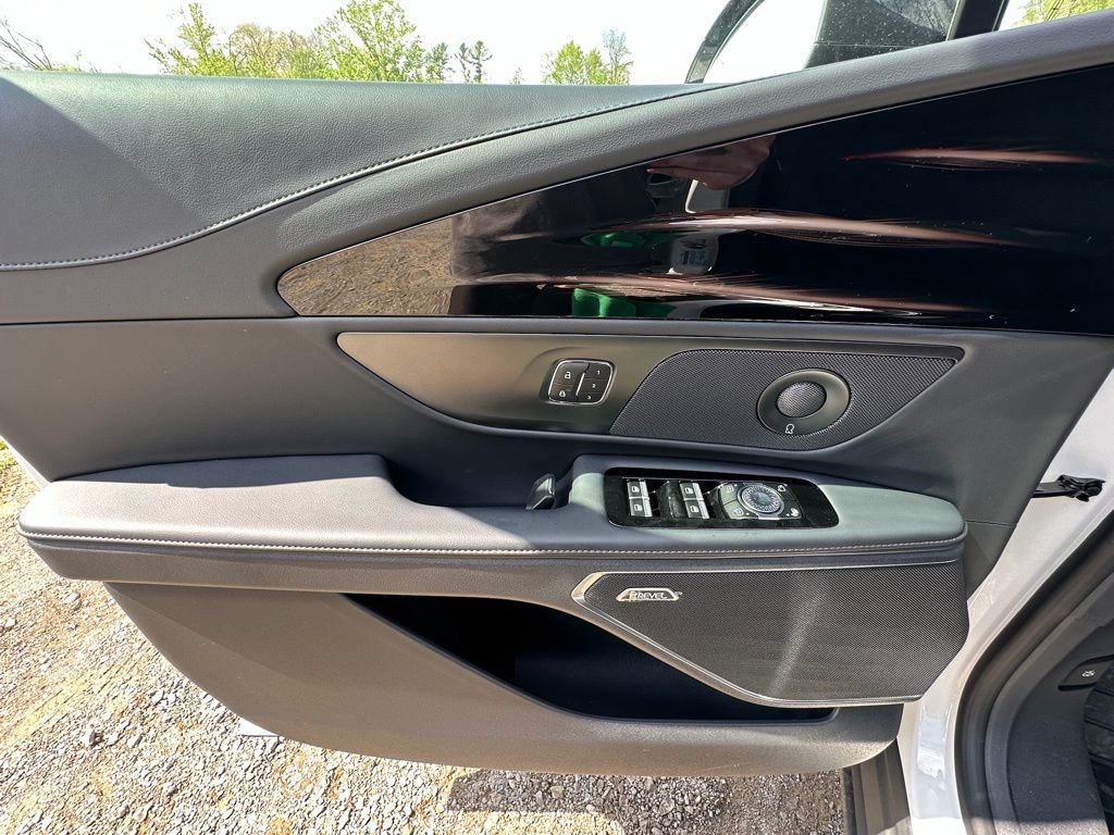 New 2026 Lincoln Nautilus Reserve w/ Jet Appearance Package AWD/4WD image 18
