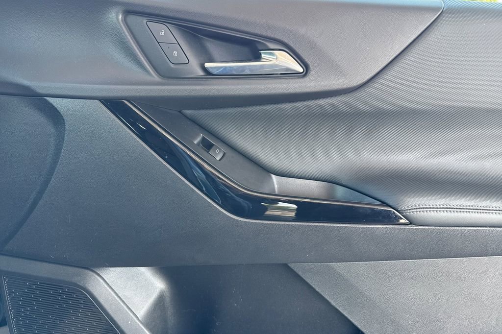 Used 2026 Chevrolet Equinox LT image 27