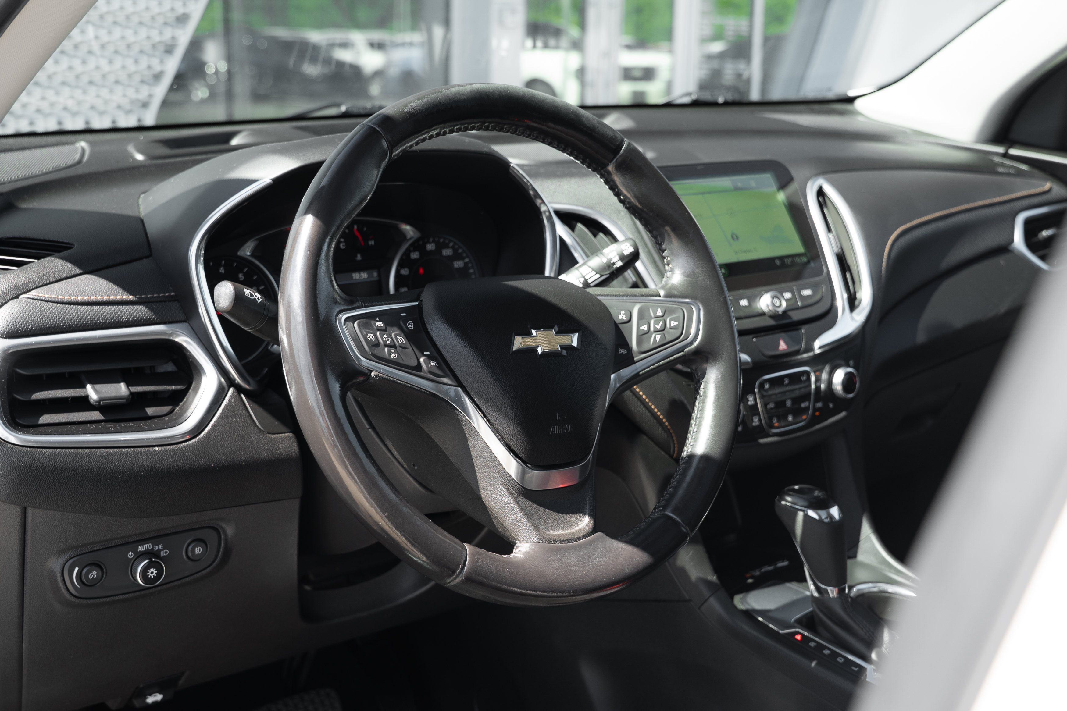 Used 2020 Chevrolet Equinox Premier FWD image 11