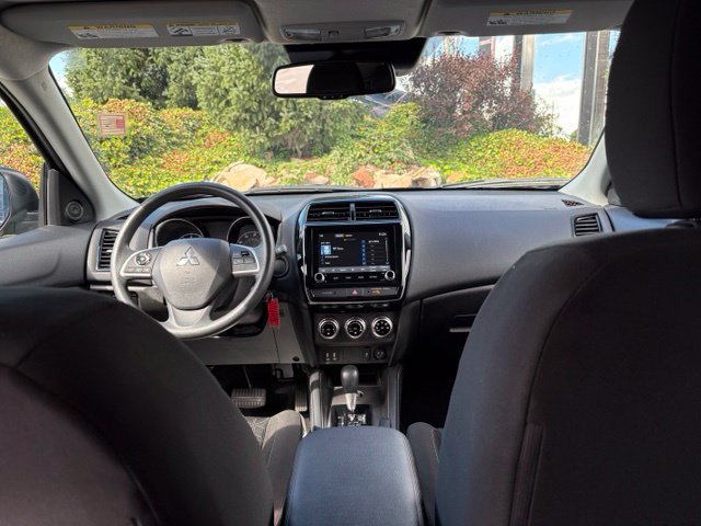 Used 2026 Mitsubishi Outlander Sport SE AWD/4WD image 12