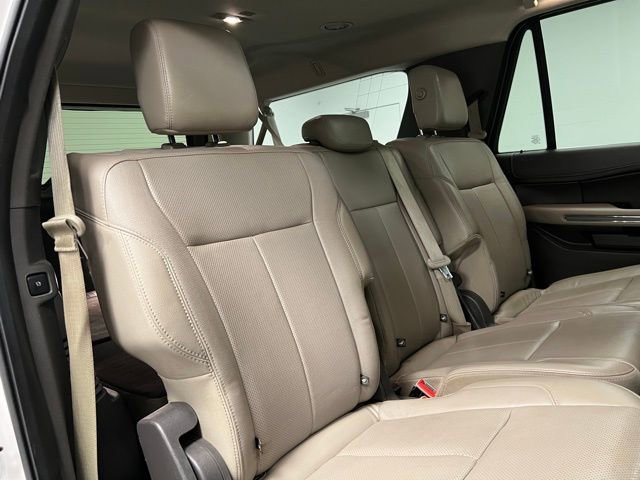 Used 2018 Ford Expedition Max XLT w/ Equipment Group 202A AWD/4WD image 54