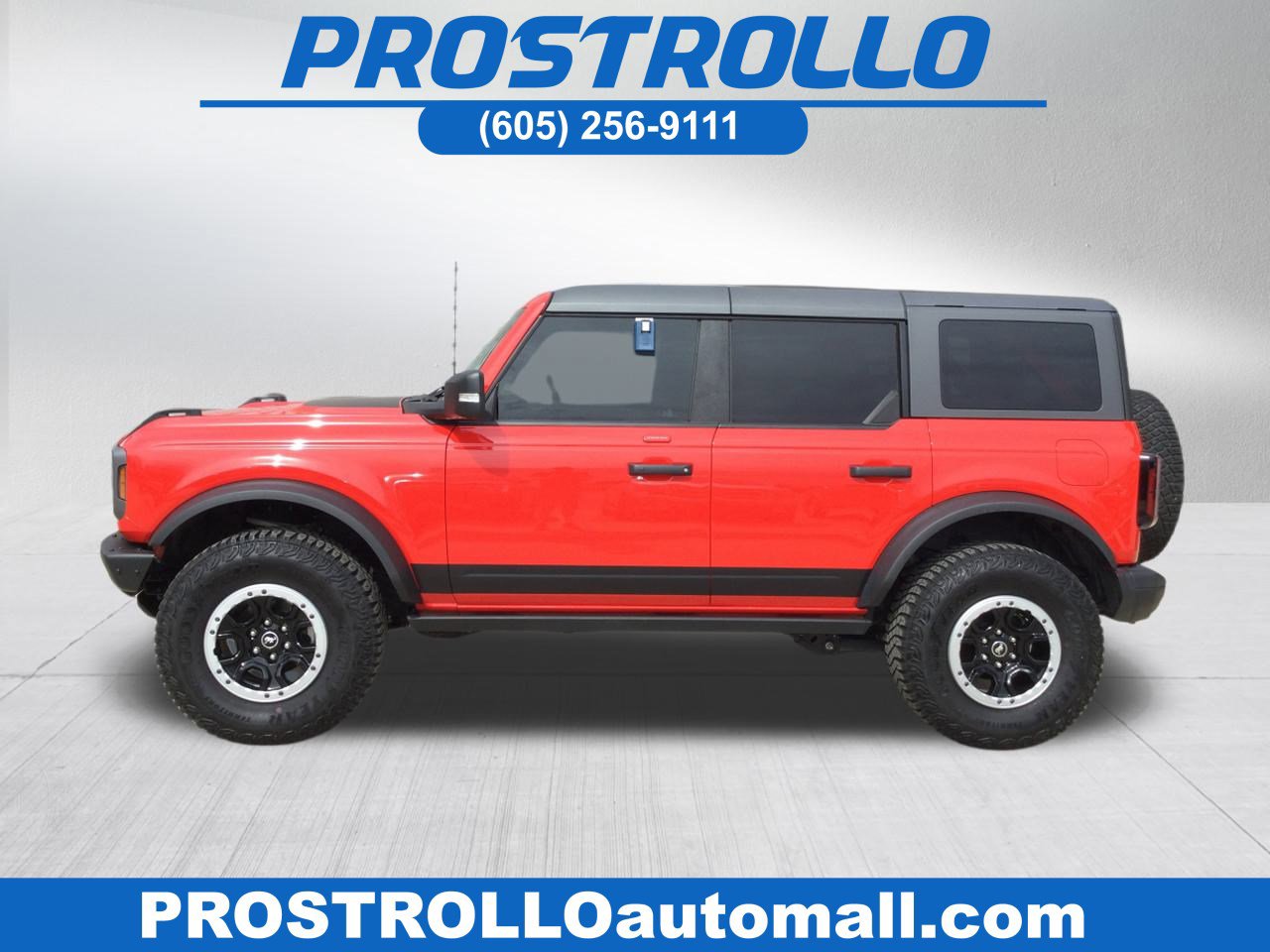 Used 2023 Ford Bronco Badlands image 1