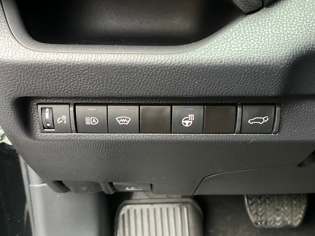 Used 2024 Toyota RAV4 XLE w/ Convenience Package image 29