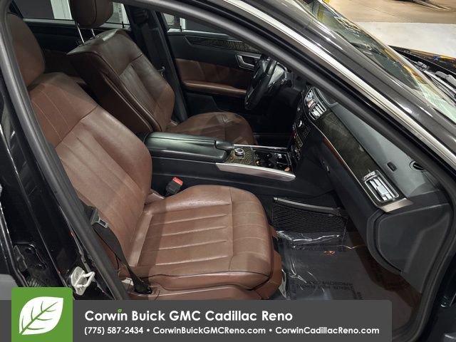 Used 2016 Mercedes-Benz E 400 4MATIC Sedan image 36