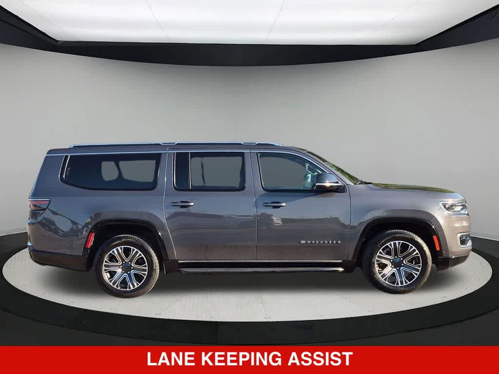 Used 2024 Jeep Wagoneer L Series II w/ Flexible Seating Group RWD image 8