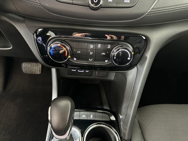 Used 2023 Buick Encore GX Preferred w/ Cold Weather Comfort Package image 28