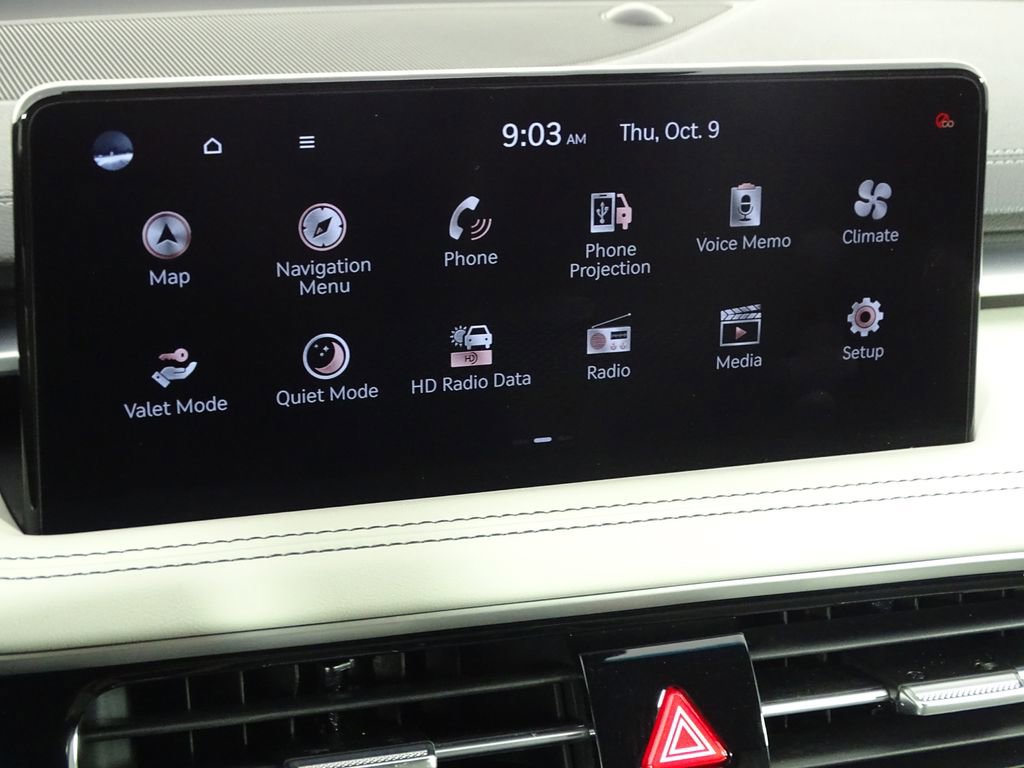 Used 2024 Genesis G70 2.5T image 33