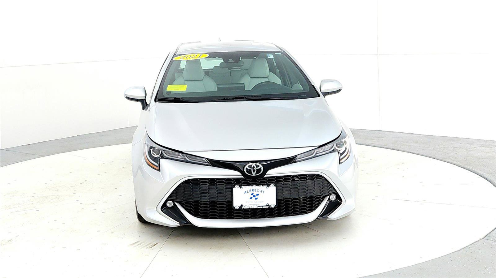 Used 2021 Toyota Corolla XSE image 8