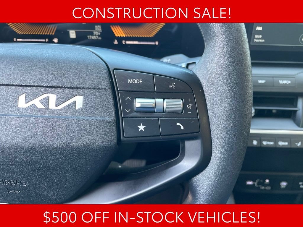 Used 2025 Kia K4 FWD image 25