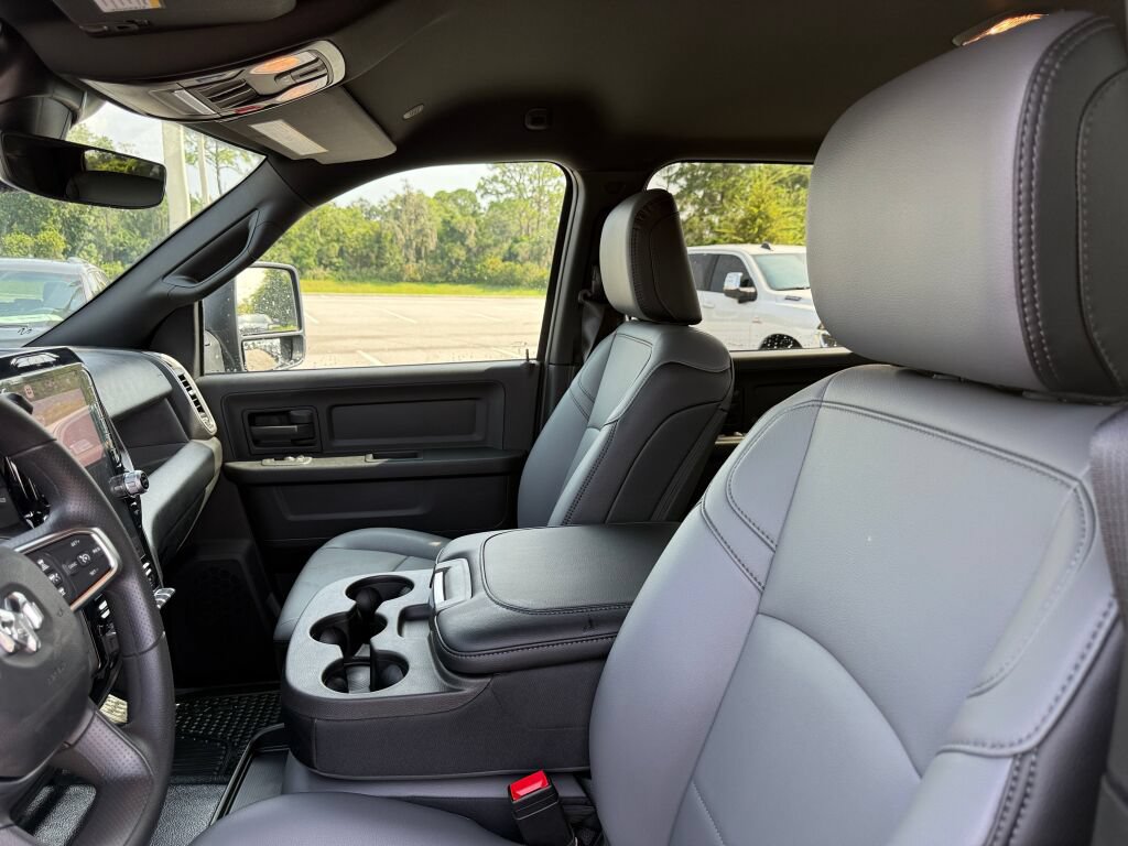 New 2026 RAM 3500 Tradesman AWD/4WD image 20