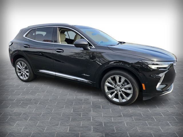 Used 2022 Buick Envision Avenir w/ Technology Package II image 3