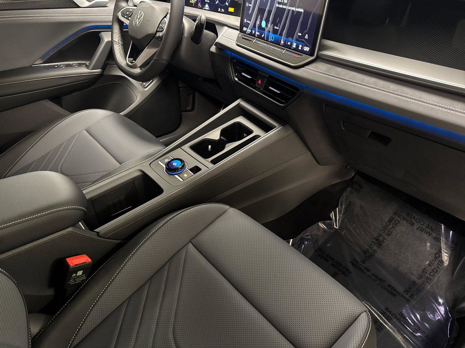 New 2026 Volkswagen Tiguan SE R-Line image 15