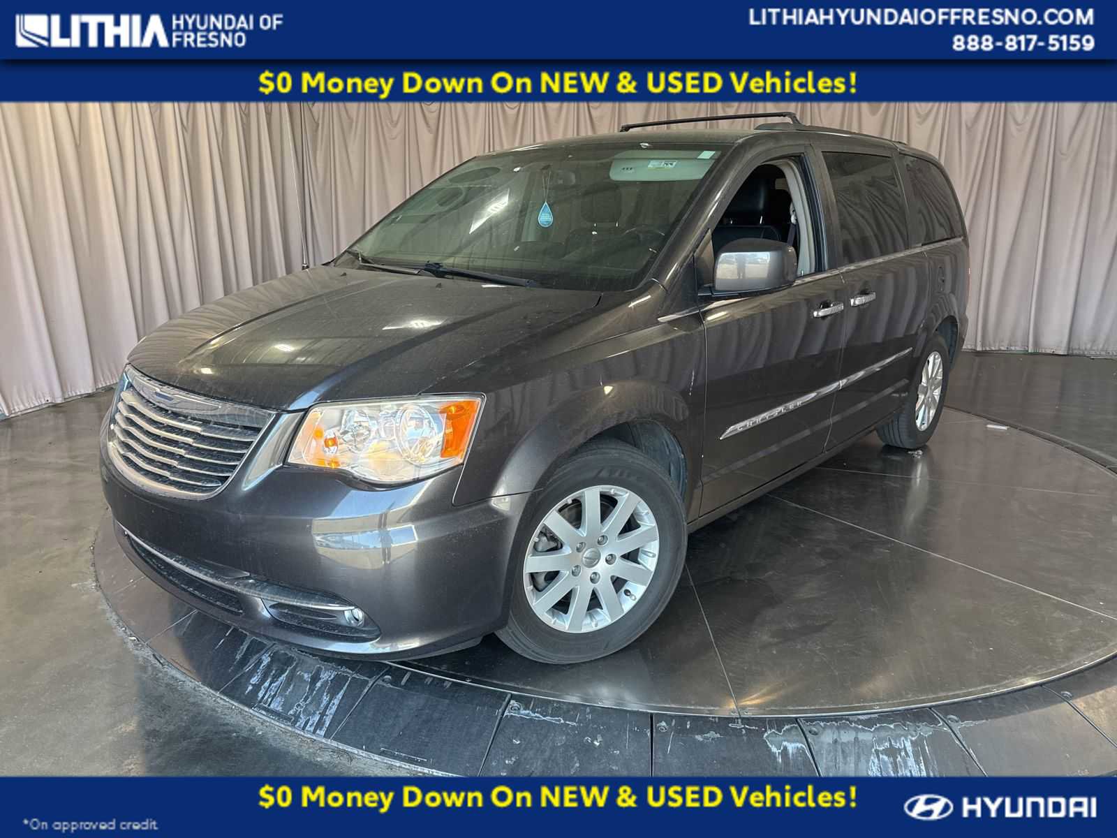 Used 2016 Chrysler Town & Country Touring w/ Driver Convenience Group