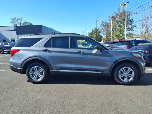 Used 2021 Ford Explorer XLT AWD/4WD image 7