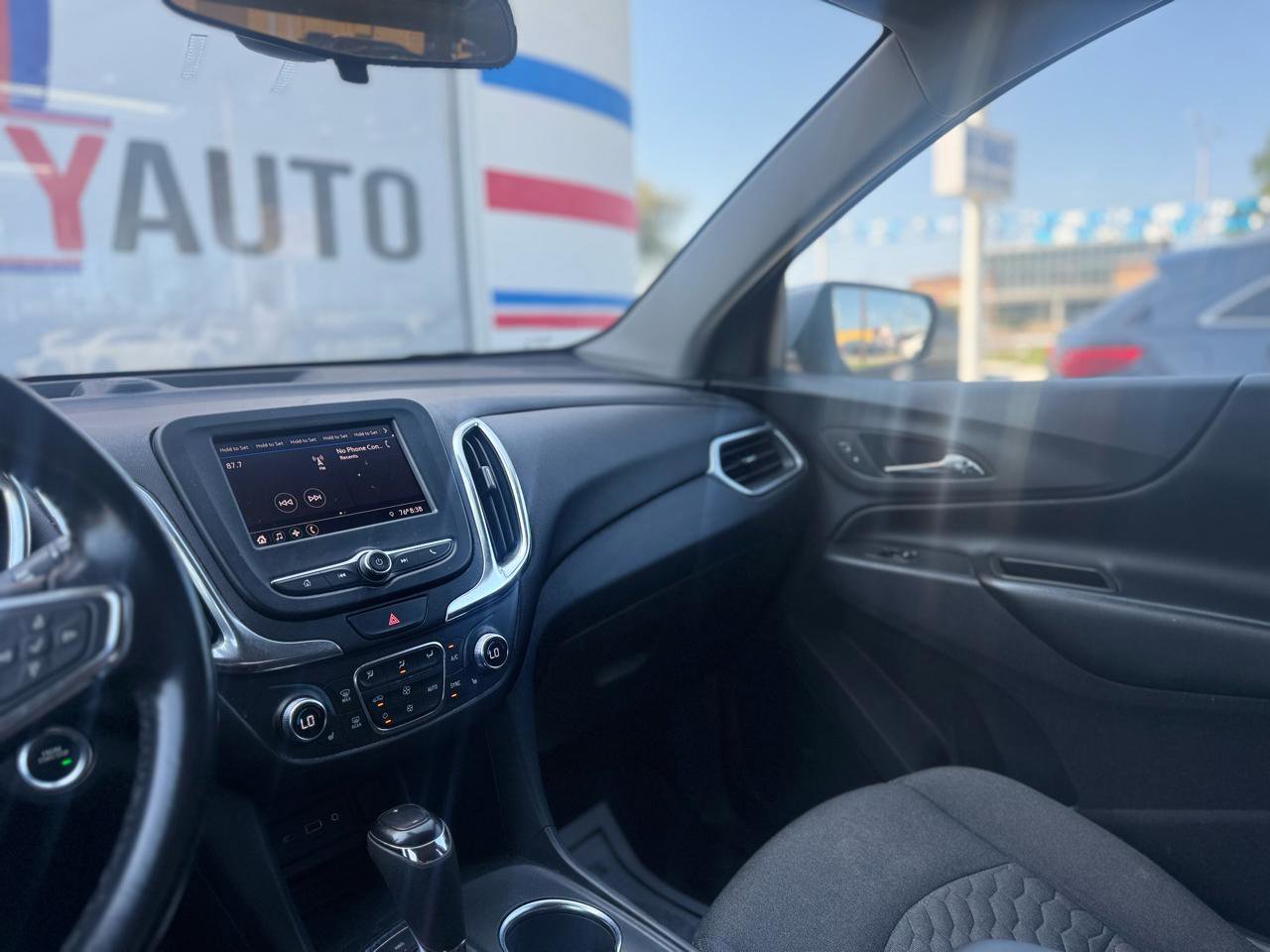 Used 2021 Chevrolet Equinox LT image 41