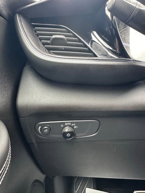 Used 2023 Buick Envision Essence w/ Sport Touring Package image 34