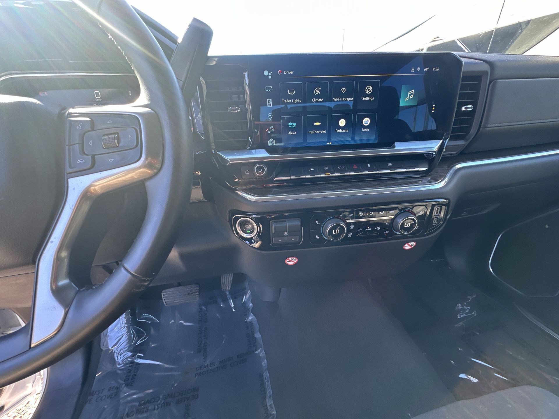 Used 2025 Chevrolet Silverado 1500 LT image 24