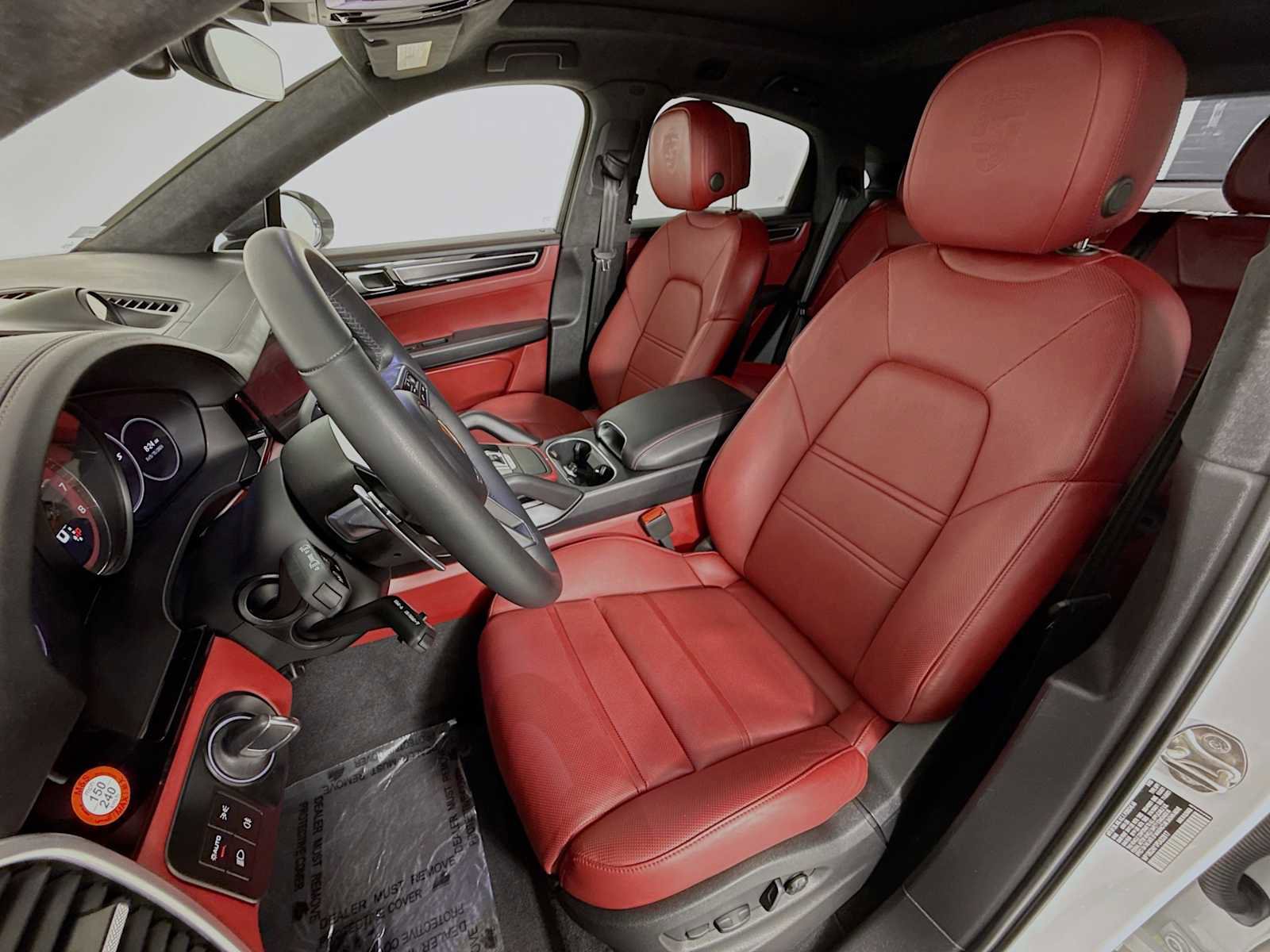 Certified 2023 Porsche Cayenne GTS AWD/4WD image 5