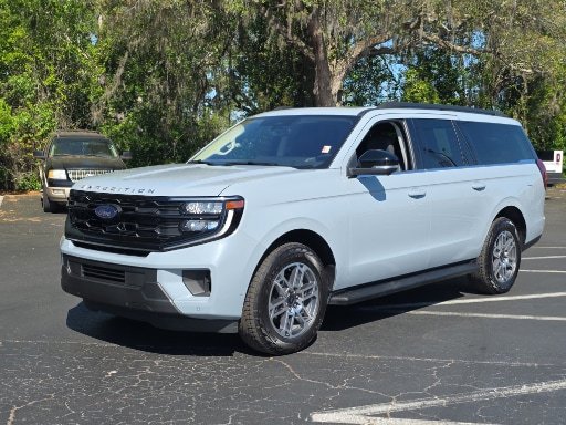 Certified 2025 Ford Expedition Max Active AWD/4WD image 2