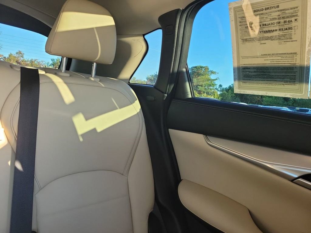 Used 2019 INFINITI QX50 Luxe w/ Navigation Package image 6