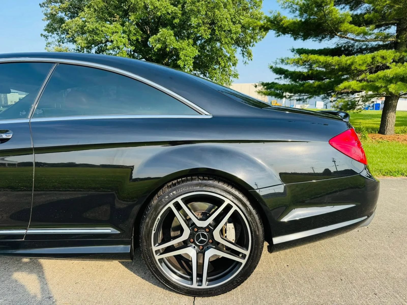 Used 2012 Mercedes-Benz CL 63 AMG image 11
