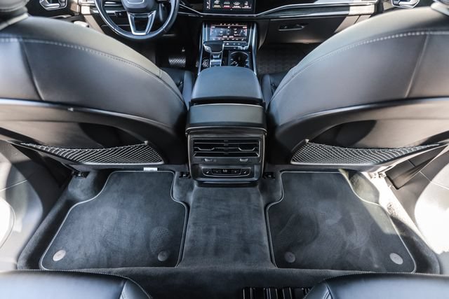 Used 2019 Audi Q8 Premium w/ Convenience Package AWD/4WD image 44