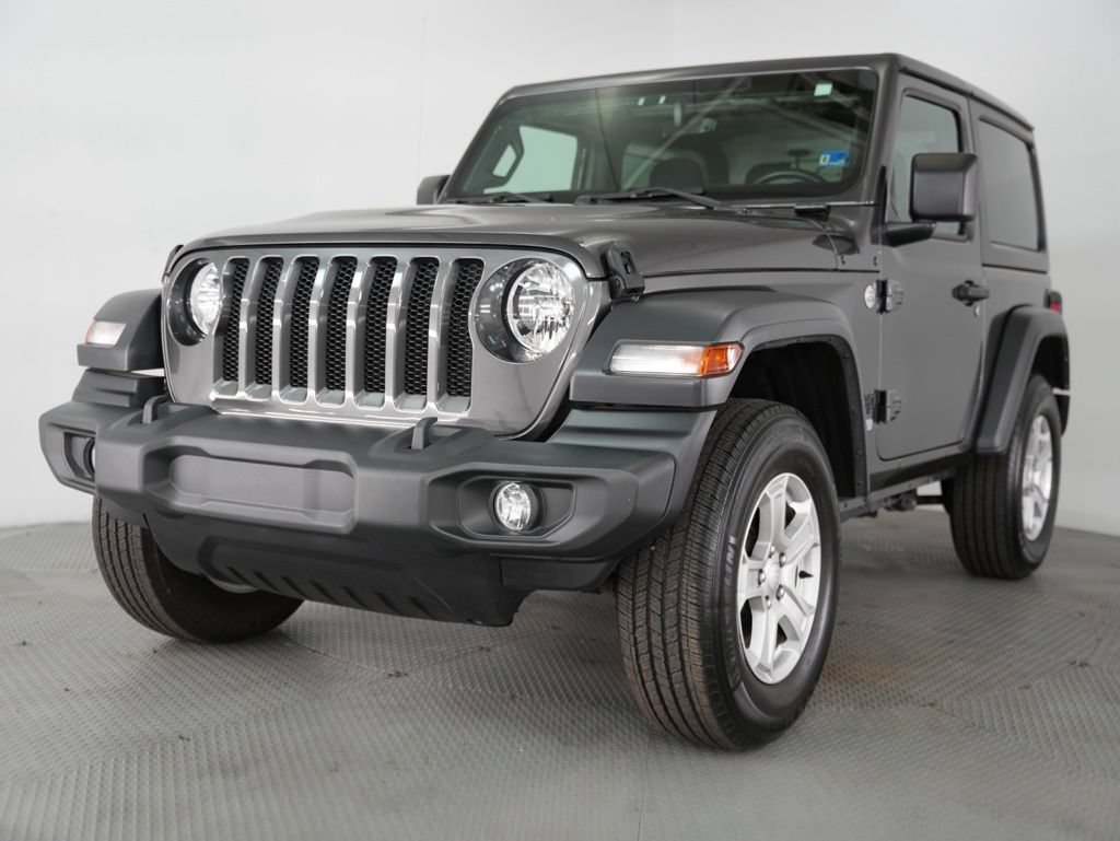Used 2021 Jeep Wrangler Sport AWD/4WD image 3
