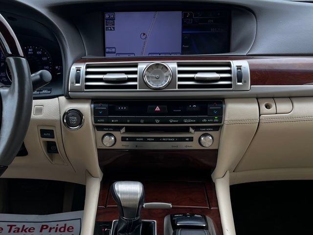 Used 2013 Lexus LS 460 AWD w/ Comfort Pkg image 15