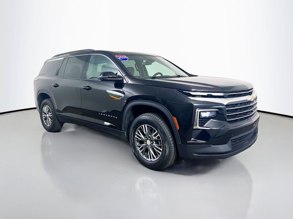 Used 2025 Chevrolet Traverse LT FWD image 26