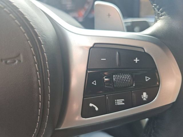 Used 2020 BMW X7 M50i image 32