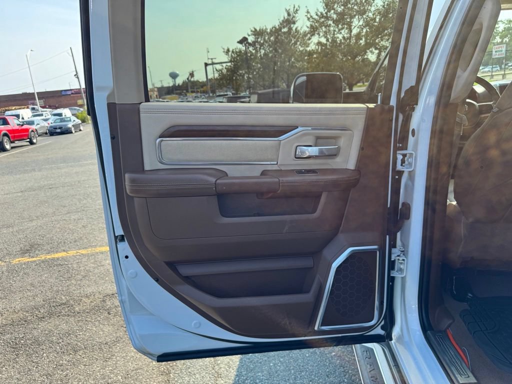 Used 2022 RAM 2500 Laramie AWD/4WD image 12