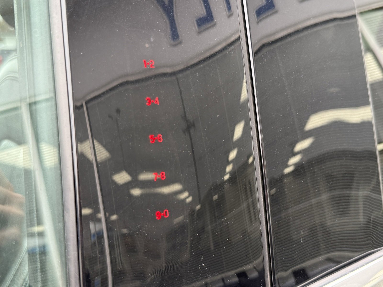 Used 2020 Ford Expedition Limited image 23