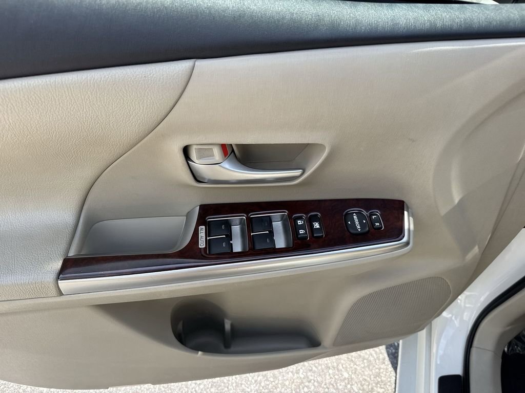 Used 2013 Toyota Prius V Two image 41