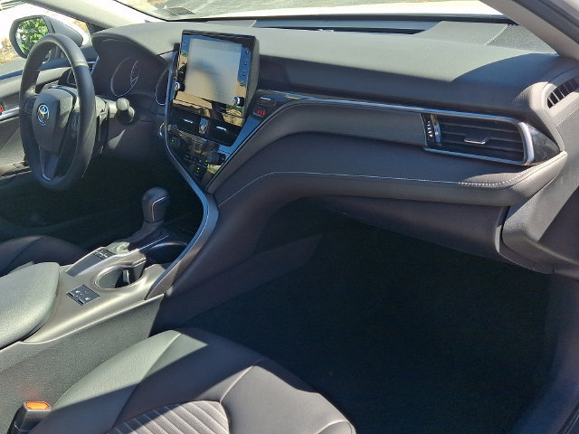 Used 2023 Toyota Camry SE w/ Cold Weather Package FWD image 42