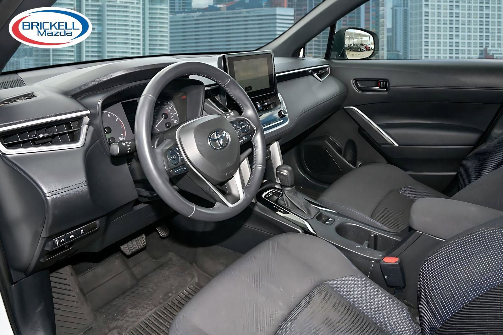 Used 2023 Toyota Corolla Cross AWD Hybrid image 5
