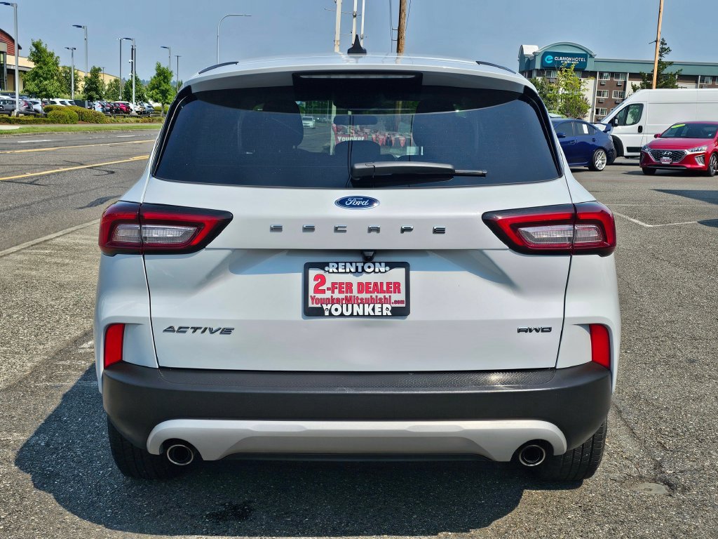 Used 2025 Ford Escape Active AWD/4WD image 6