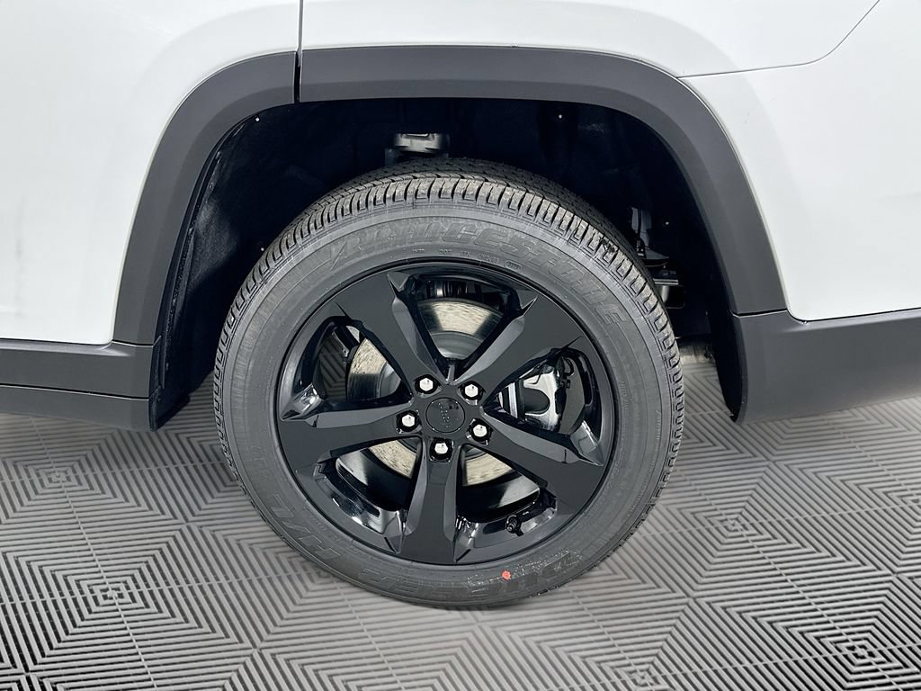 New 2025 Jeep Grand Cherokee L Altitude AWD/4WD image 20
