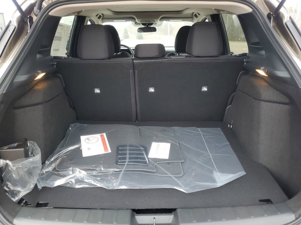 New 2026 Nissan Kicks SV w/ SV Premium Package AWD/4WD image 8