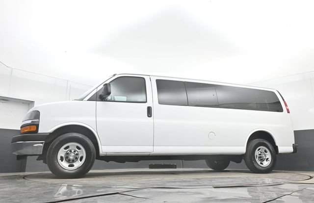 Used 2016 Chevrolet Express 3500 LT w/ LT Preferred Equipment Group RWD image 42