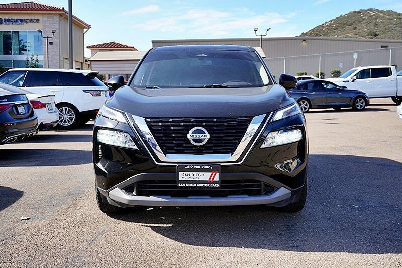 Used 2021 Nissan Rogue SV image 5