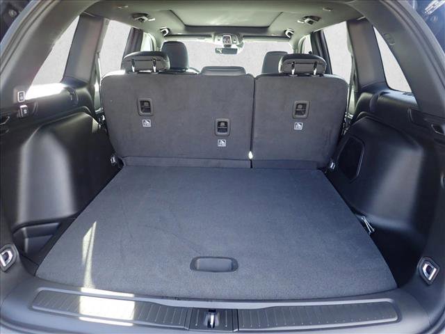 New 2026 Jeep Grand Cherokee Limited w/ Luxury Tech Group II image 8