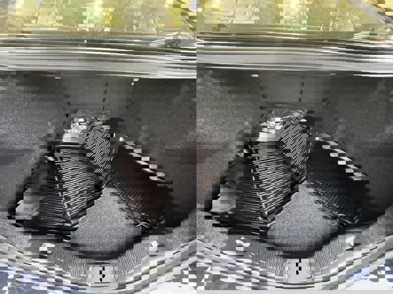 Used 2020 Ford Fusion SE image 32