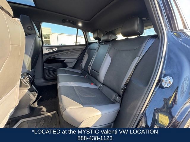 Used 2023 Volkswagen ID.4 Pro S image 11