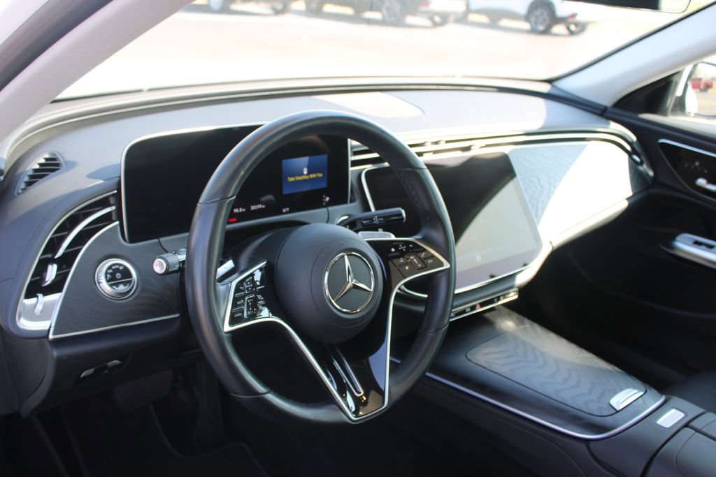 Used 2025 Mercedes-Benz E 350 Sedan image 24