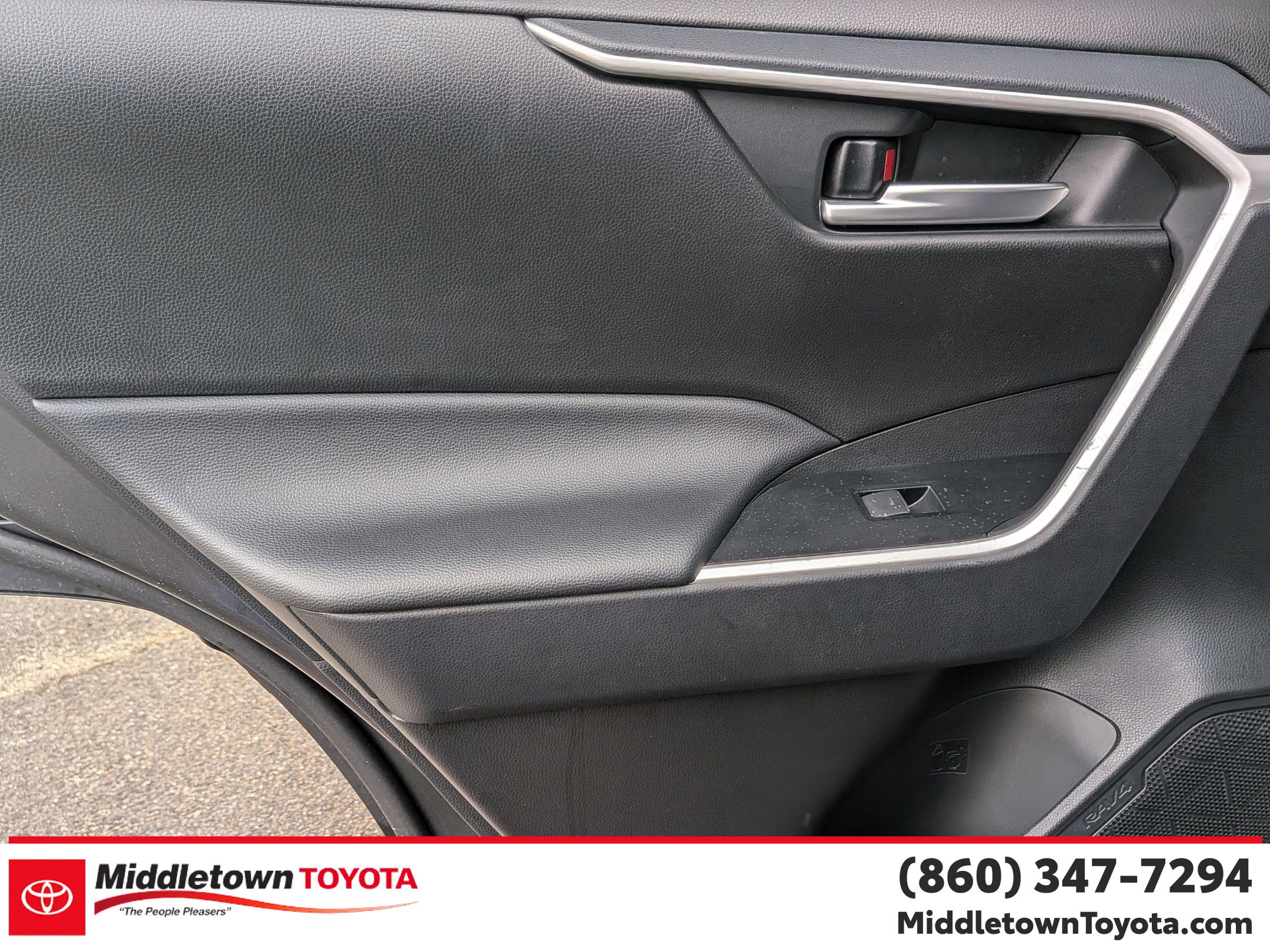 Certified 2025 Toyota RAV4 XLE AWD/4WD image 27