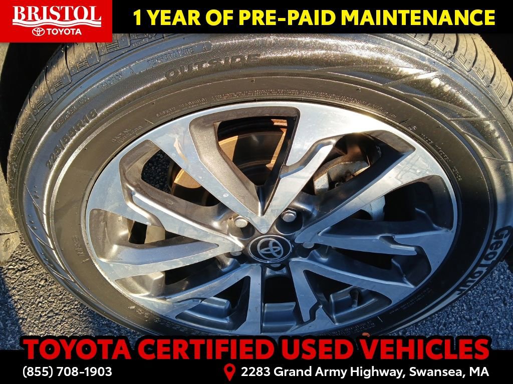 Certified 2024 Toyota Corolla Cross XLE image 9