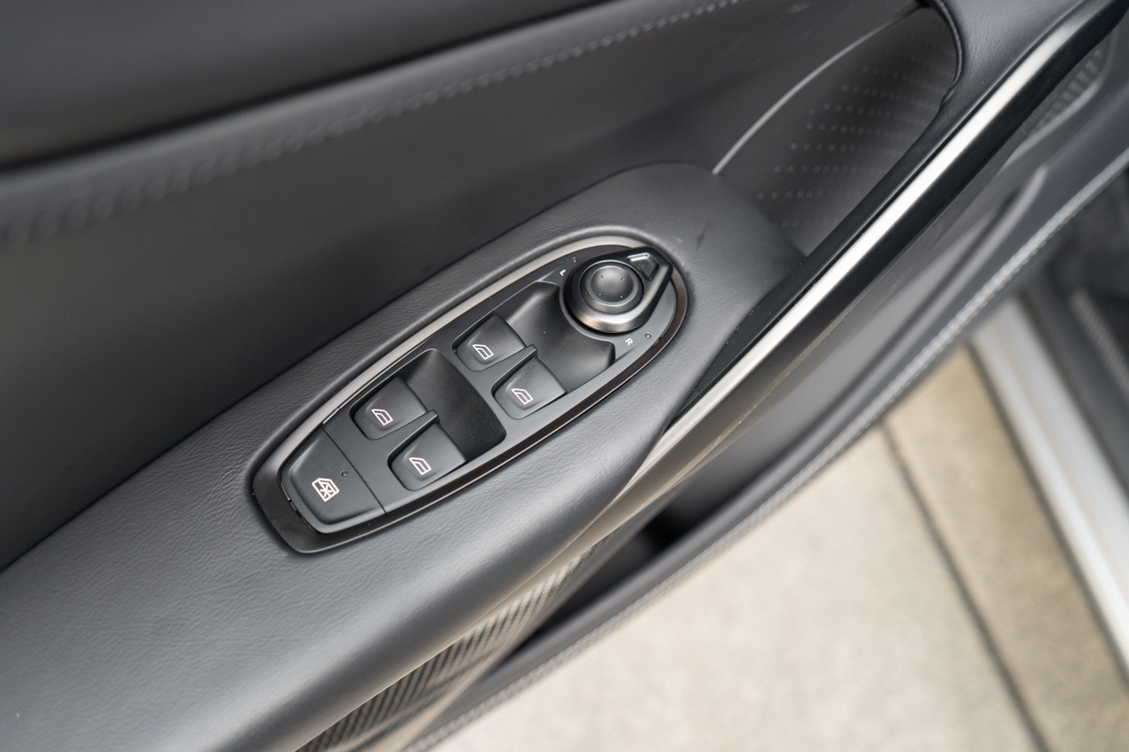 Used 2023 Aston Martin DBX 707 AWD/4WD image 14