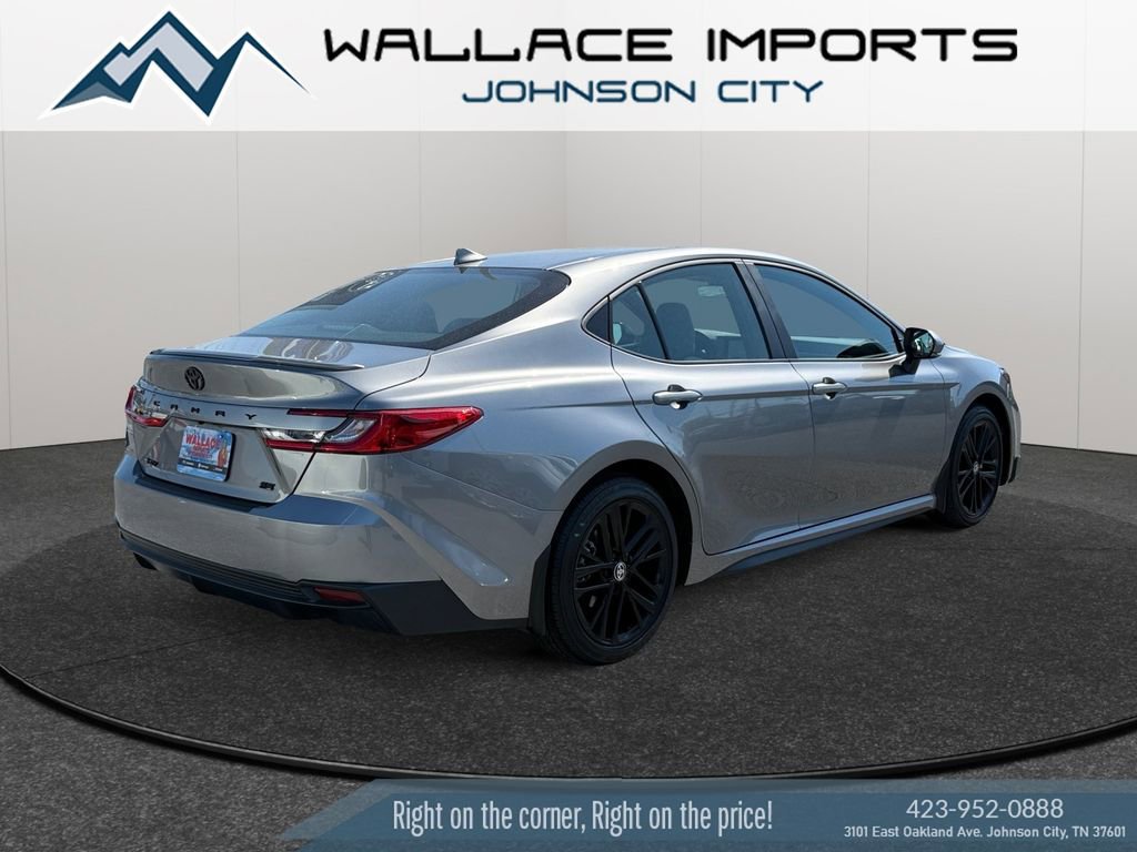 Used 2025 Toyota Camry SE w/ Convenience Package FWD image 6