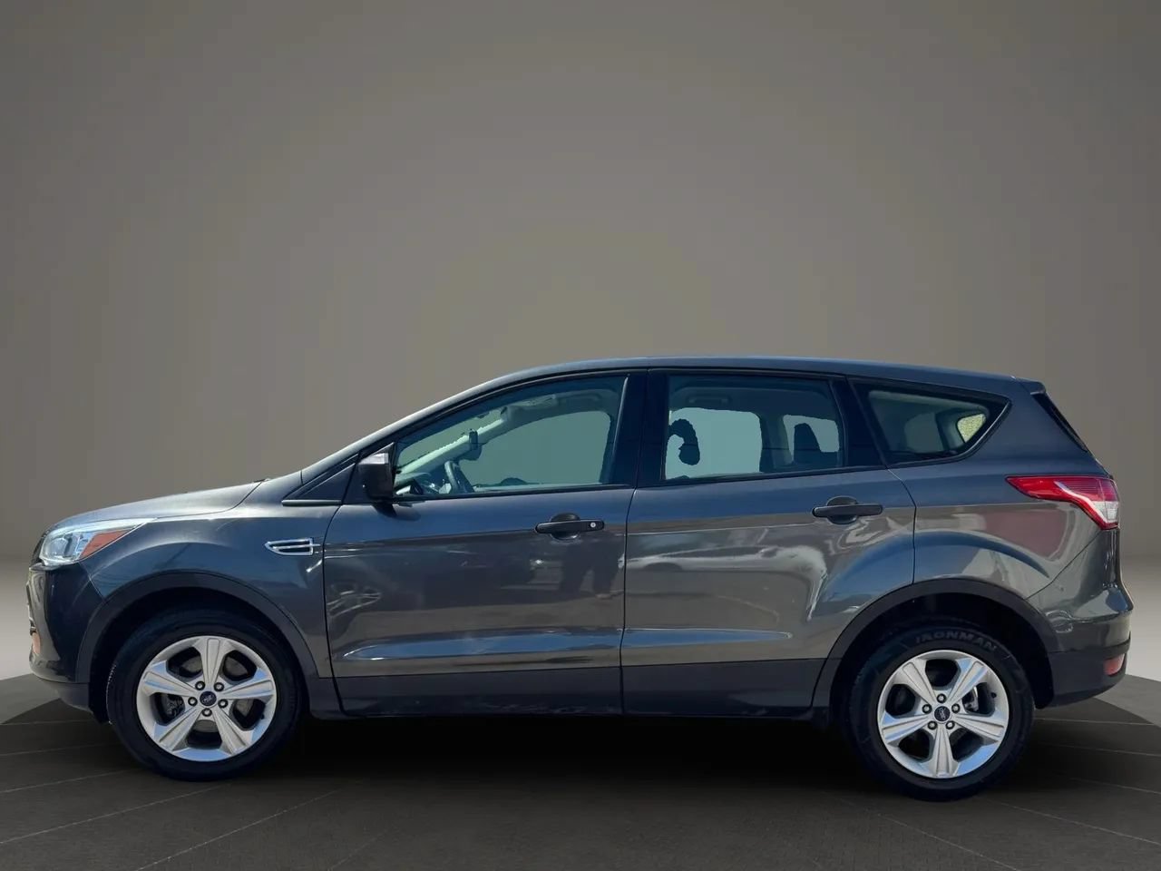 Used 2015 Ford Escape S FWD image 2