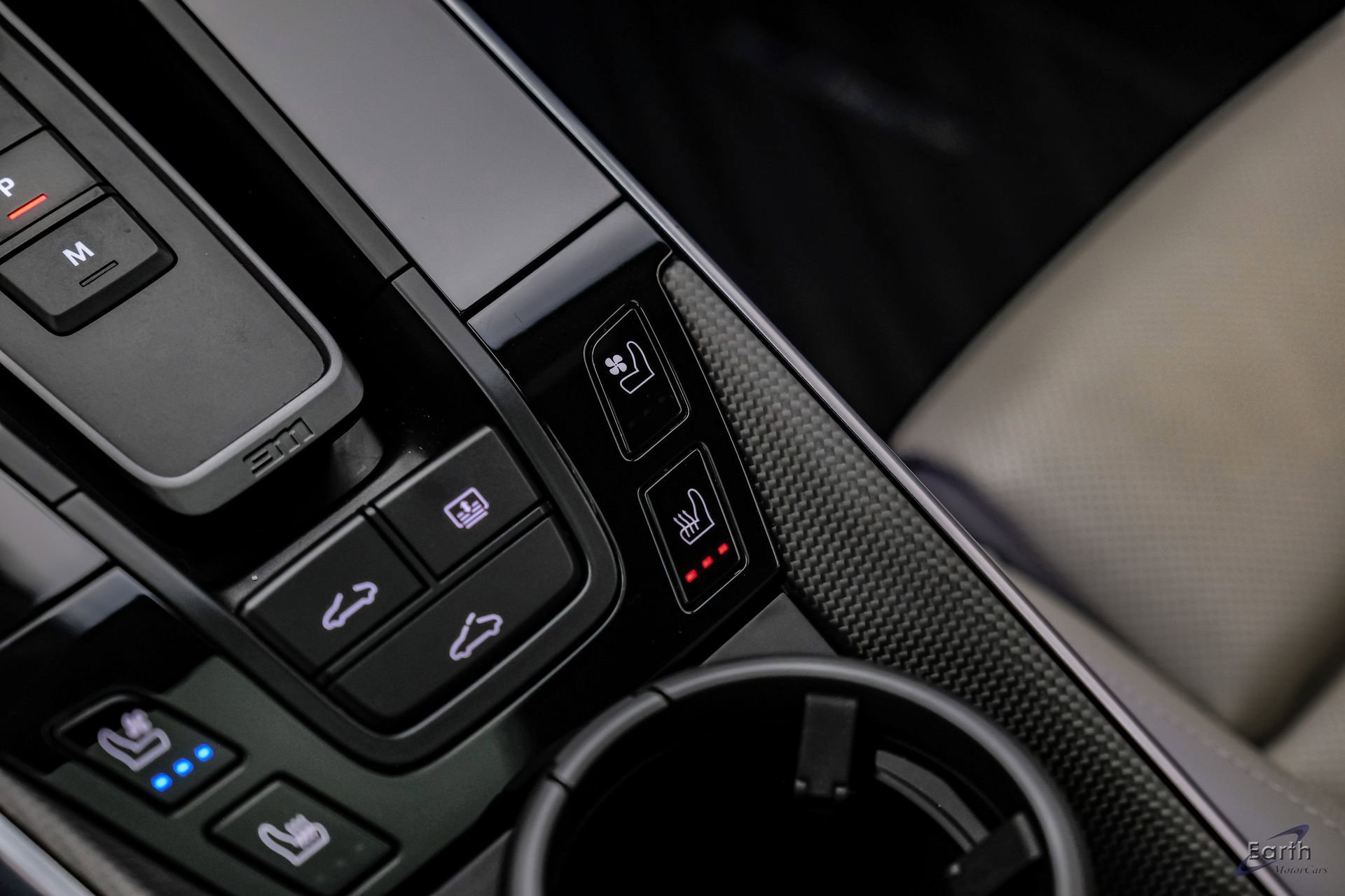 Used 2022 Porsche 911 Turbo S image 63